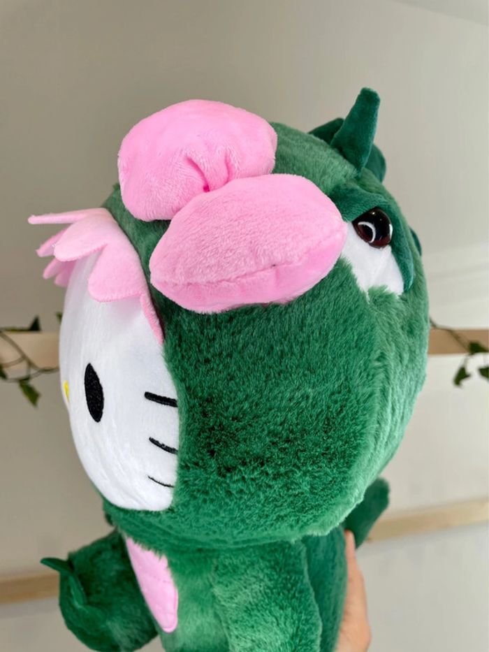 Peluche Sanrio Hello Kitty dinosaure - photo numéro 11