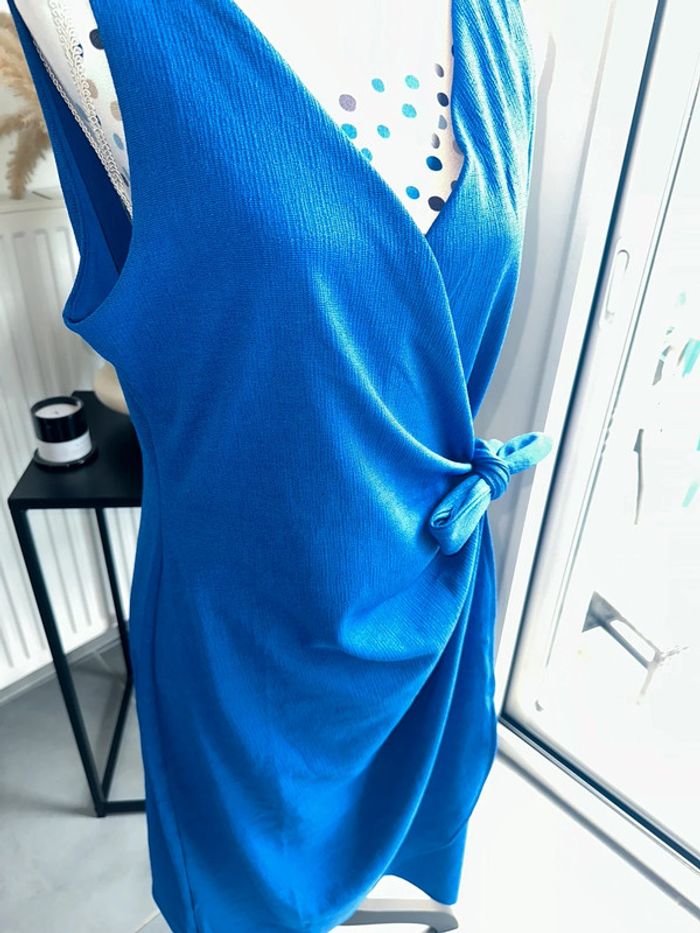 Robe H&M taille XL neuve - photo numéro 5
