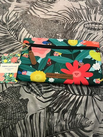 Pochette la ville et les nuages cabaia