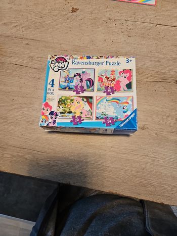 Boite de 4 puzzle de 12, 16, 20 et 24 pièces My littke Pony