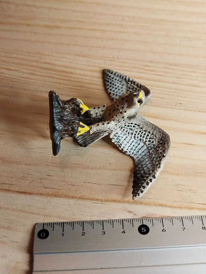 Schleich faucon pèlerin Figurine animal de la montagne - photo numéro 4