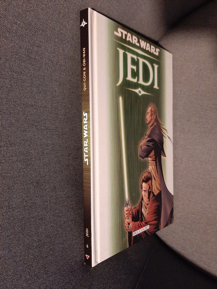 BD Star Wars JEDI T6 "Qui-Gon & Obi-Wan" en français - Delcourt - photo numéro 3