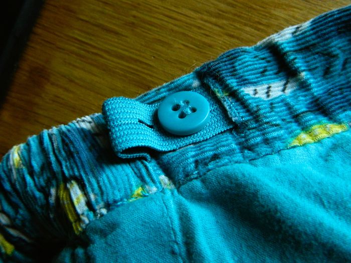 Jupe en velours "Okaidi" T 3 ans - photo numéro 5