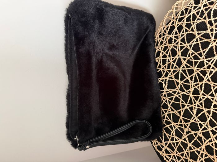 Sac , sacoche portefeuille en peluche noire - photo numéro 2