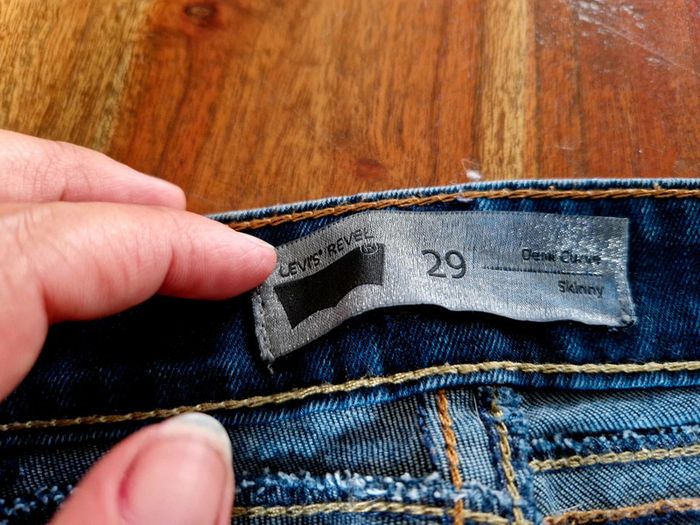 Jean Levi's modèle Revel taille 29 - photo numéro 4