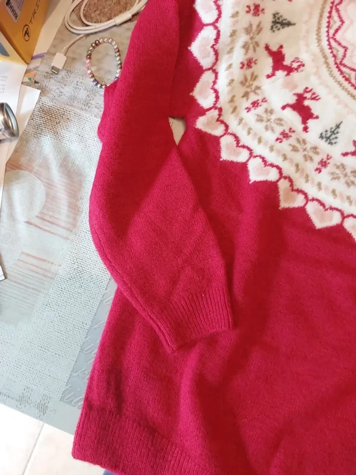 Pull de Noël neuf Vertbaudet 12A - photo numéro 2