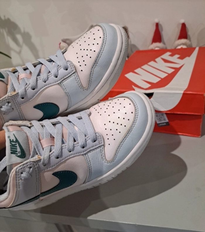 Nike Dunk Low bleu clair - photo numéro 7