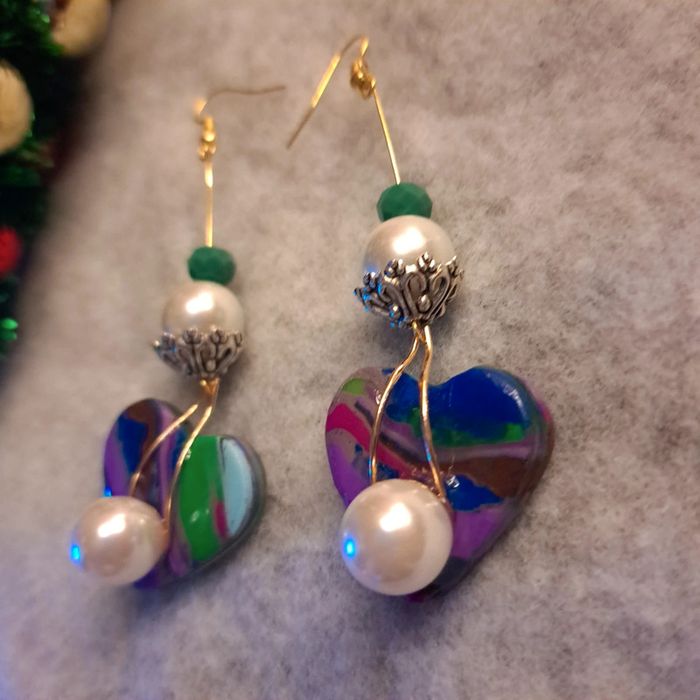 Boucles d'oreilles pendante avec pâte polymere multicolore - photo numéro 5