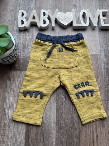 - Jogging Kiabi     - 6 mois - Très bon état