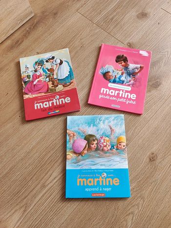 Je commence à lire - Martine garde son petit frère, fait du théâtre, apprends à nager