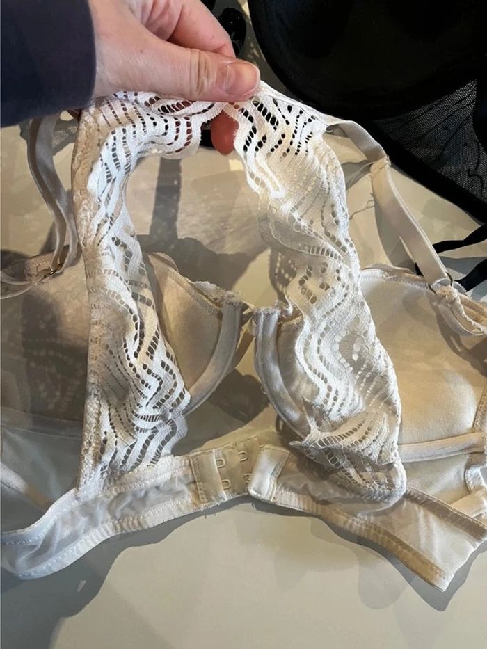 Lot de soutien gorge - photo numéro 3