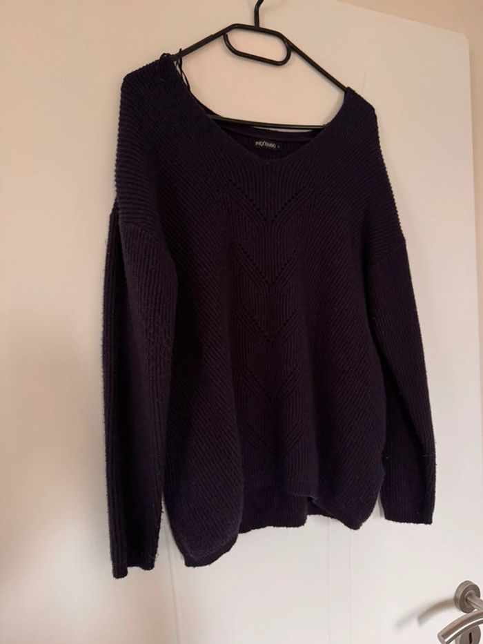Pull bleu marine - photo numéro 2