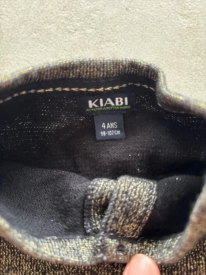 Gilet doré Kiabi 4 ans - photo numéro 3
