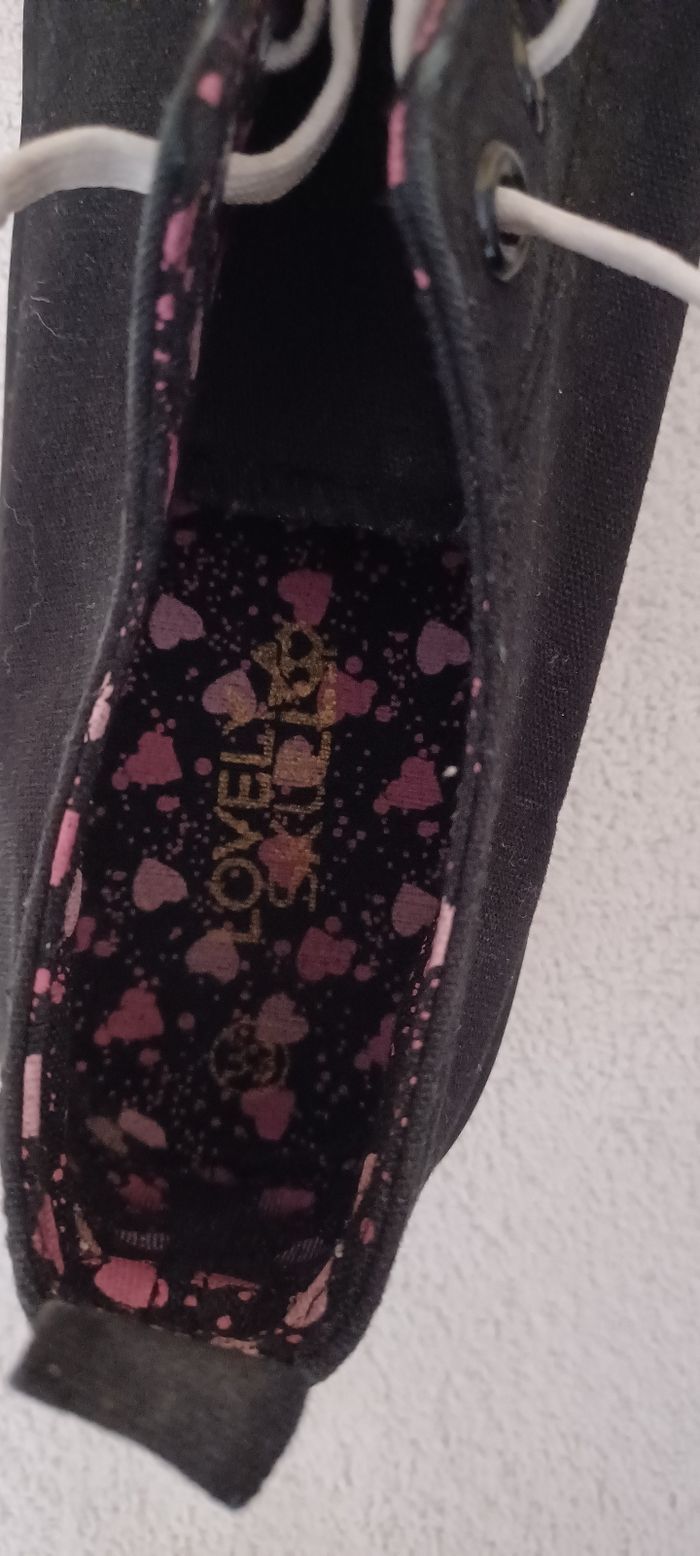 Très belle paire de baskets fille Pointure 33 - photo numéro 9