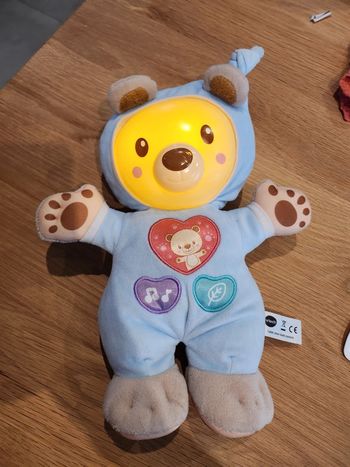 Peluche musicale ourson bleu Vtech