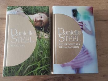 Lot de 2 livres de Danielle Steel
