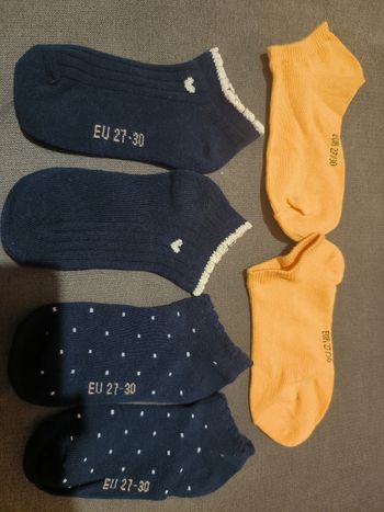 Vend chaussettes filles 27 30 jamais porté