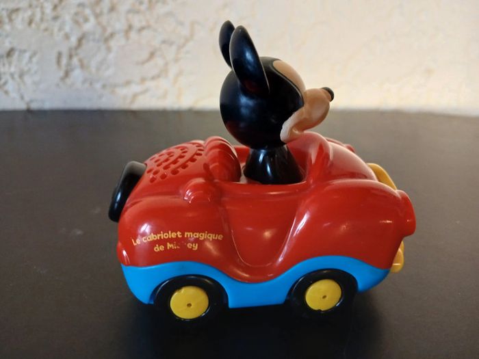 Mickey et son cabriolet Tut Tut bolides - photo numéro 5