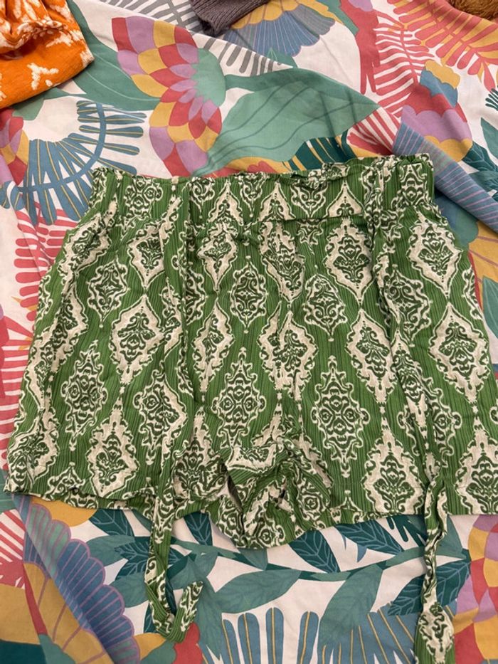 Short vert à nouer