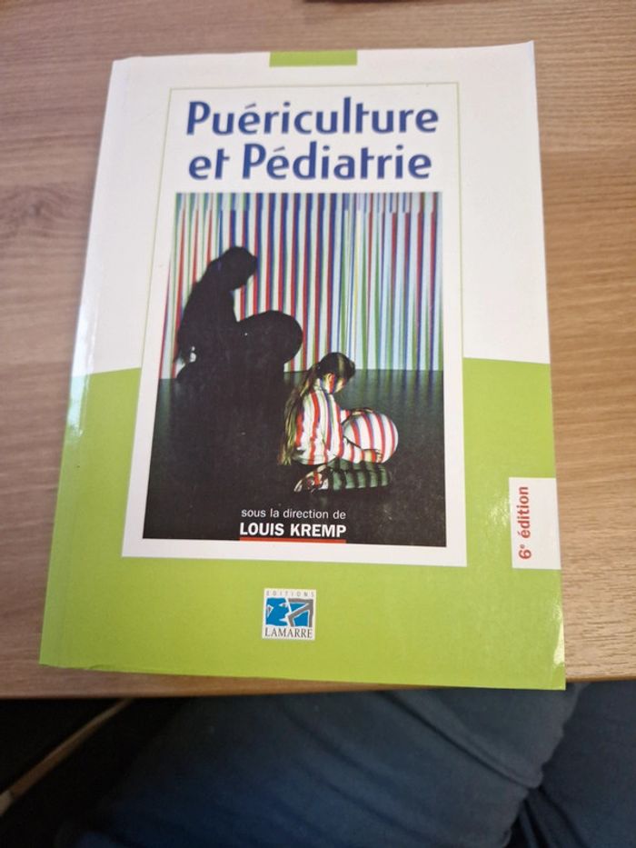 Livre puériculture et pédiatrie