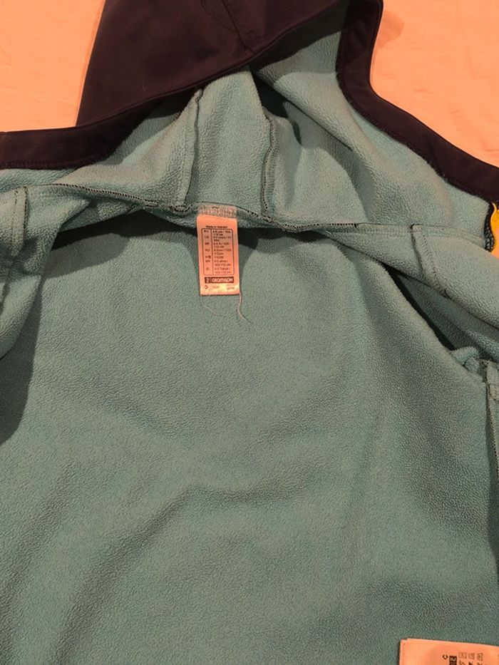 Veste de pluie avec intérieur polaire 4-5 ans - photo numéro 4