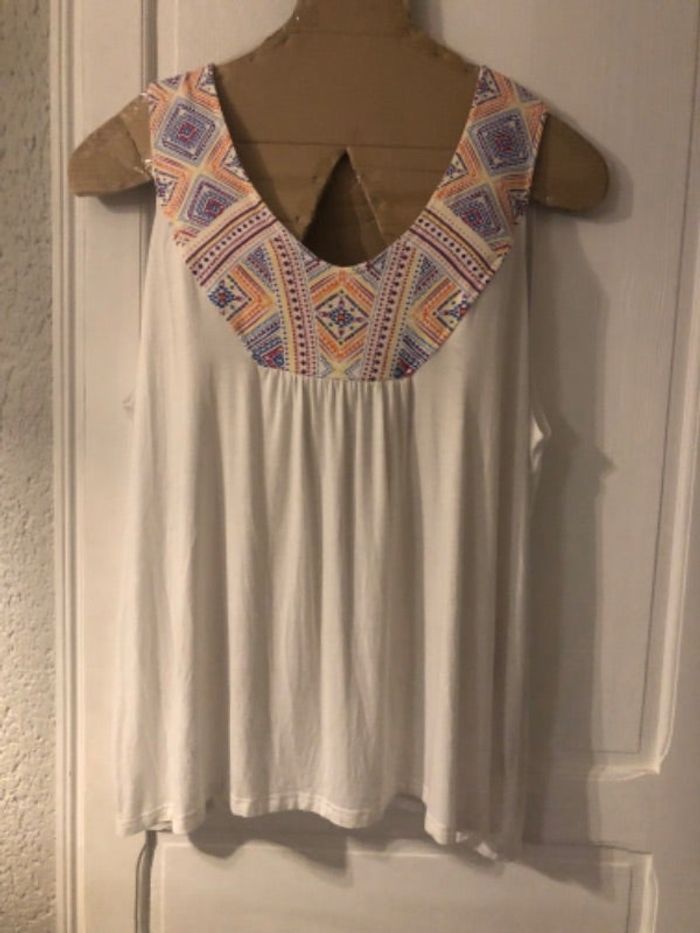 Blouse blanche imprimée « atlas » T 54/56 NEUVE