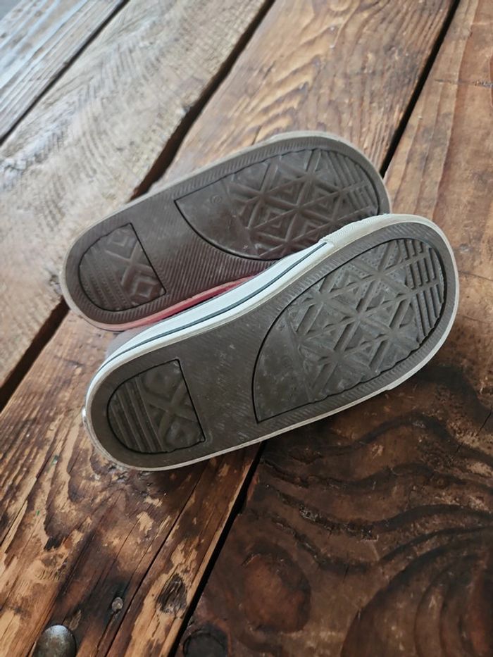 Converse rouge - photo numéro 4