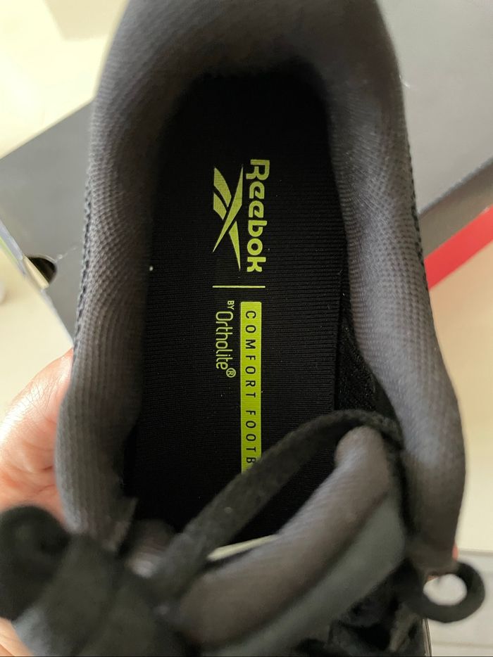 Basket rebook neuve - photo numéro 5