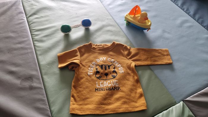 T-shirt manches longues / 3 mois