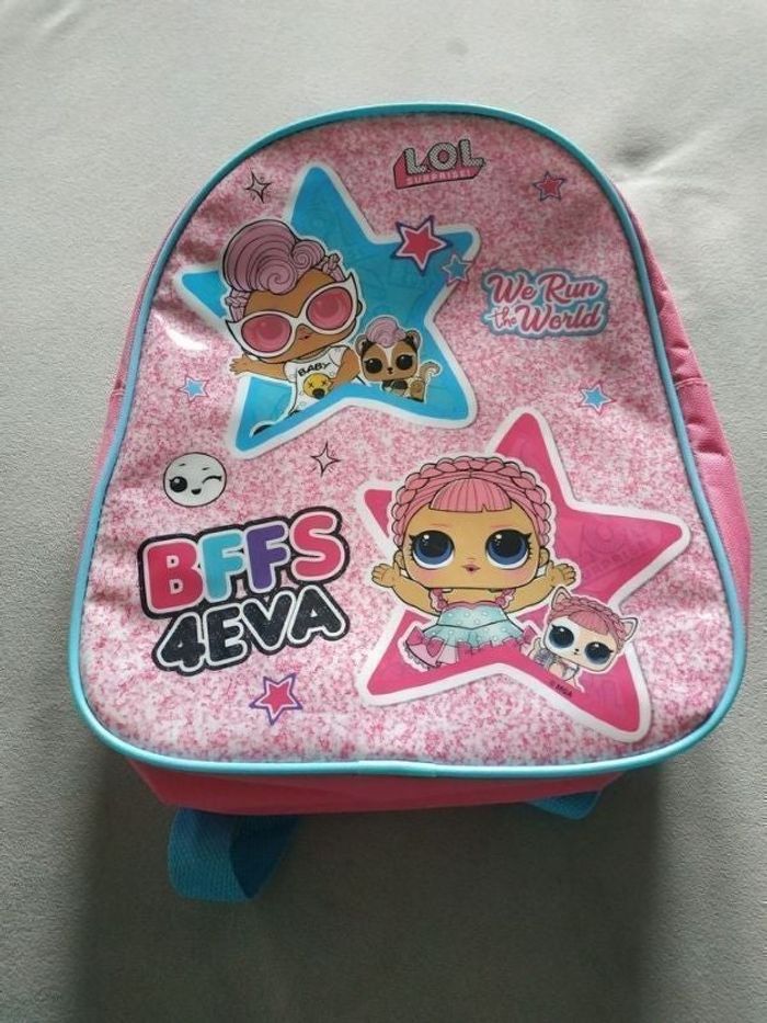 Sac à dos fille poupée lol