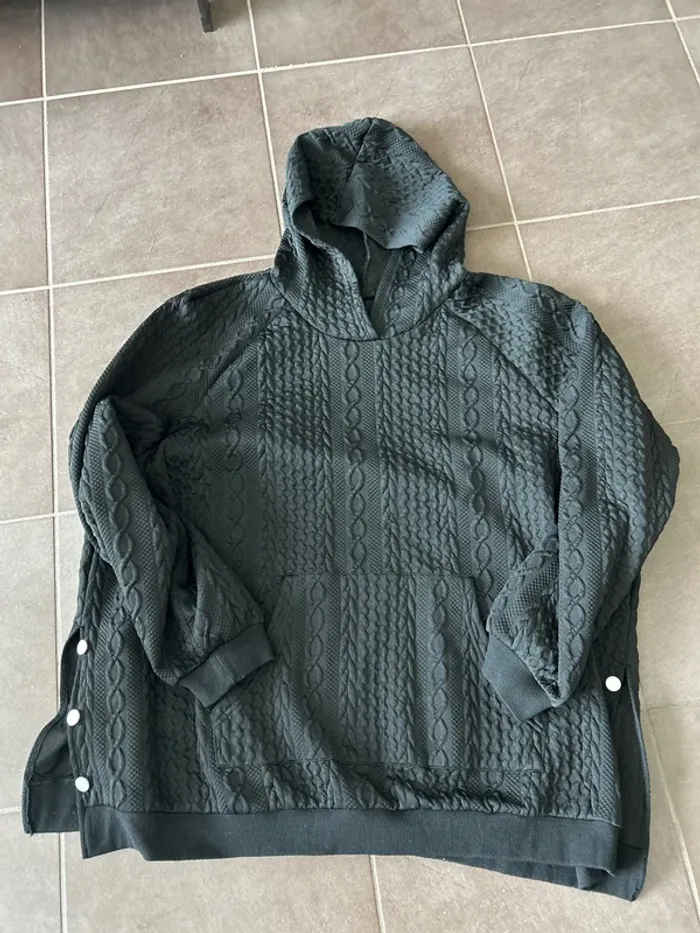 Pull à capuche - photo numéro 2