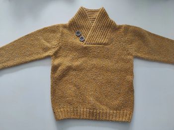 Pull in extenso comme neuf 12m