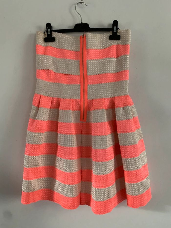 Robe sans bretelles - photo numéro 4