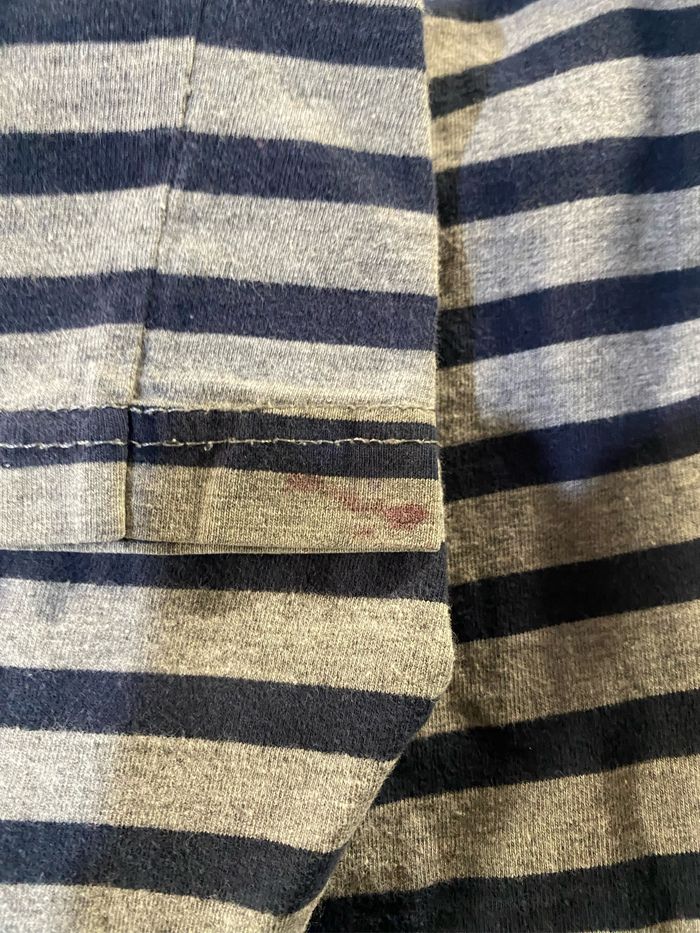 Lot de 38 vêtements garçon taille 5 ans plusieurs marques - photo numéro 2