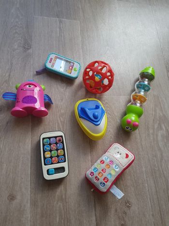 Lot de 7 jouets premier age