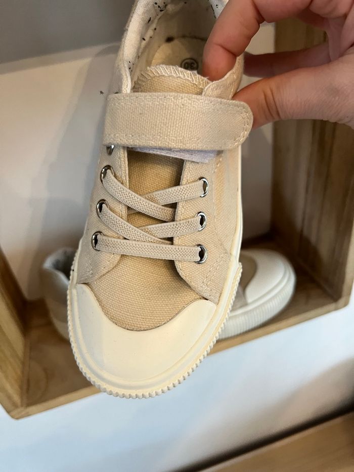 Baskets en toile beige taille 30 tams tbe - photo numéro 4