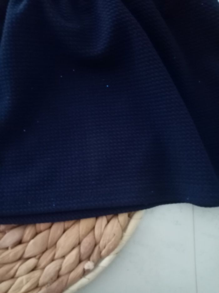 4/5 tex robe bleu marine a volant et paillettes /neuf sans étiquette - photo numéro 10