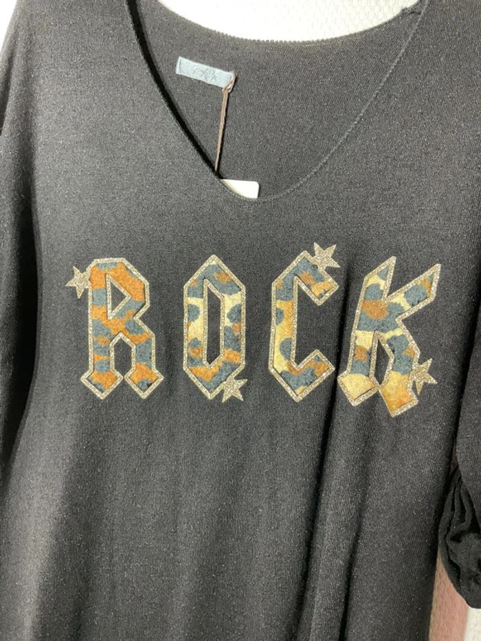 Pull « rock » femme taille unique (36-42)- nos - neuf avec étiquette - photo numéro 2