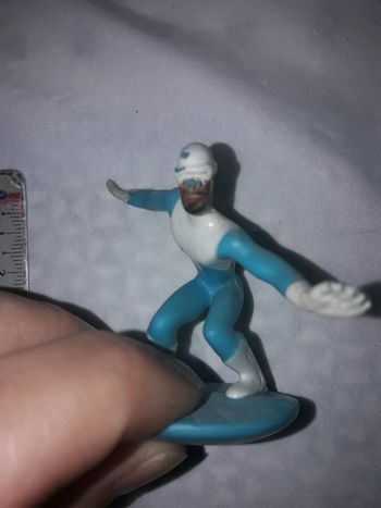 figurine les indestructibles de Disney