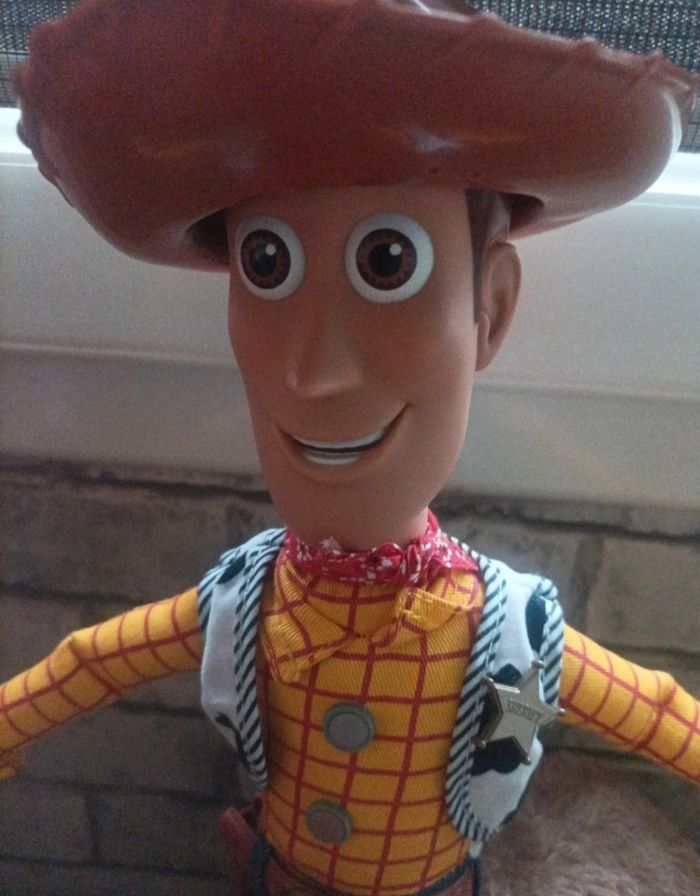 Toy story Woody 40 cm parle anglais parfait état - photo numéro 2