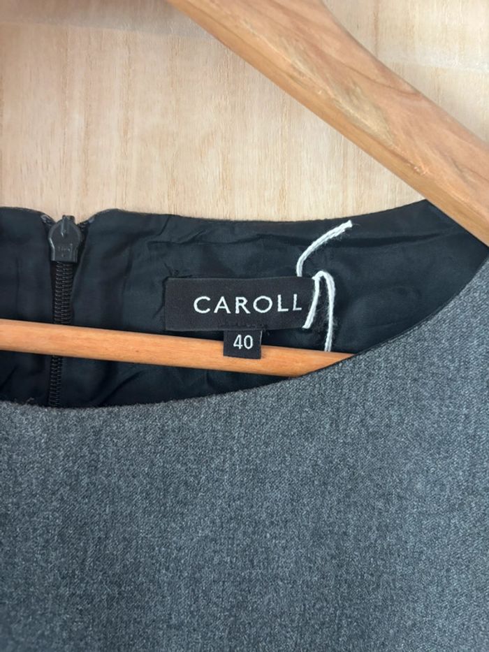 Robe Caroll taille 40 - photo numéro 3