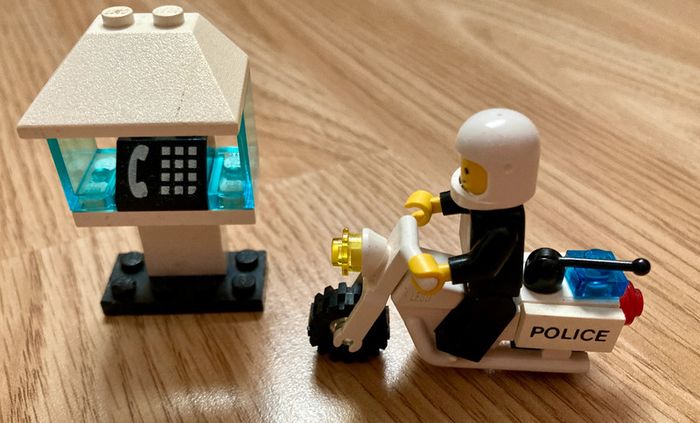 LEGO 6522 patrouille de police 1987 - photo numéro 4