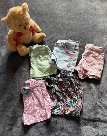 Lot short fille 3/4 ans