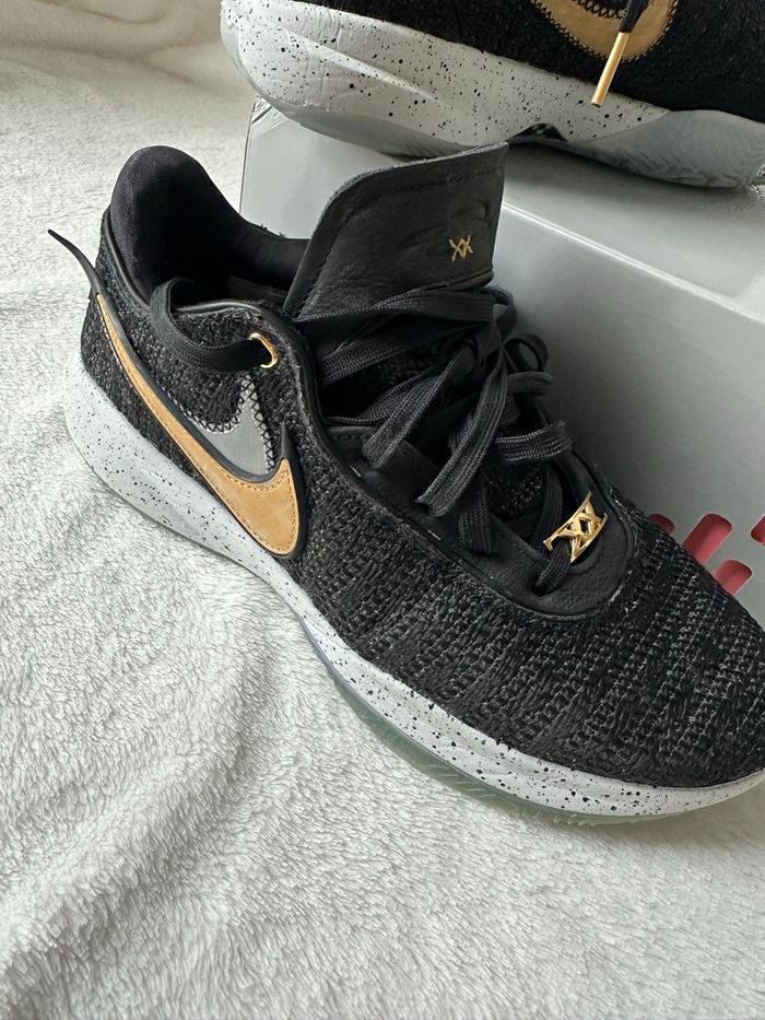 Nike Lebron XX basketball shoes taille 41 - photo numéro 3