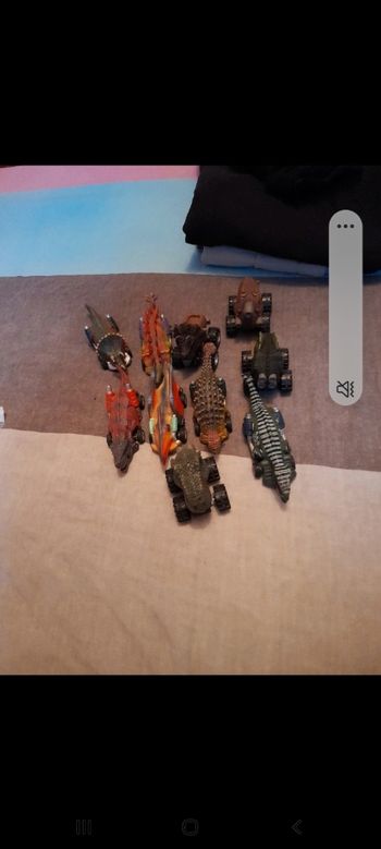 Lot dinosaures 🦕 sur roues