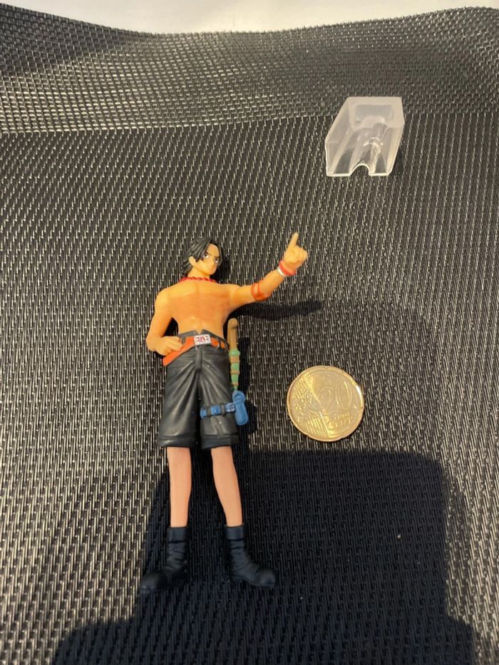 Figurine One Piece Ace Law’s ambition Bandai Portgas-D-Ace officiel - photo numéro 3