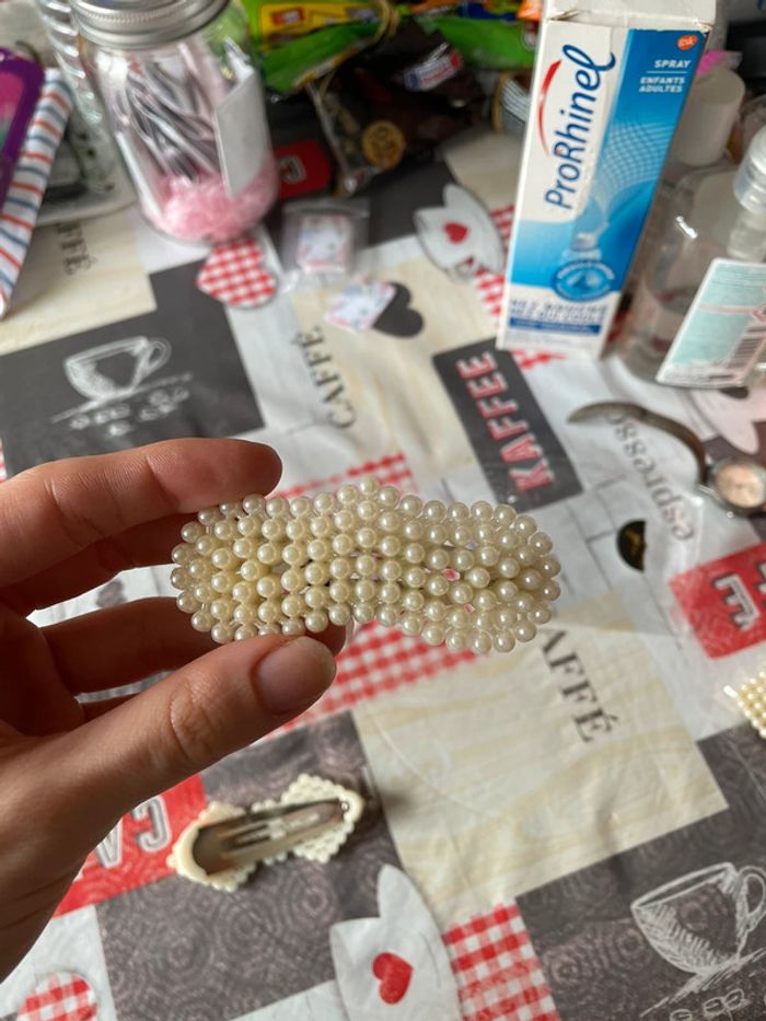 Lot de deux barrettes perles - photo numéro 4