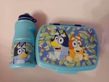 boite à gouter et gourde bluey