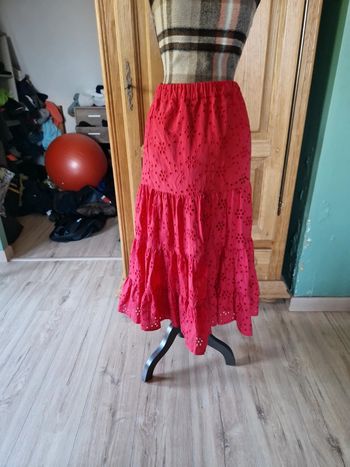 Jupe longue maxi en broderies anglaise rouge framboise promod taille xl