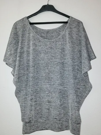 T shirt manche chauve souris